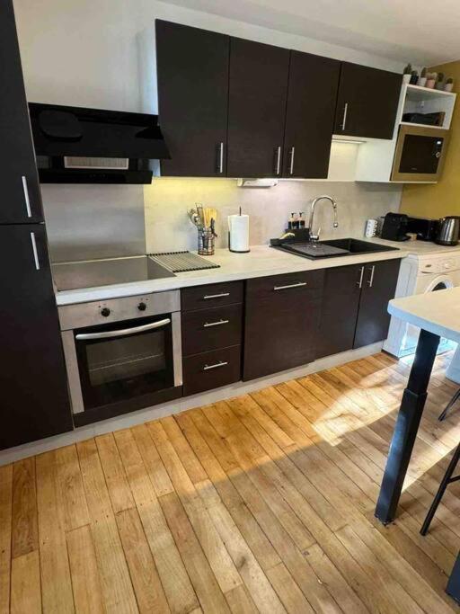Apartmán L'Eskale / Gare De Tours Exteriér fotografie